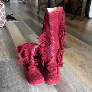 Fringe Suede Boots - Red